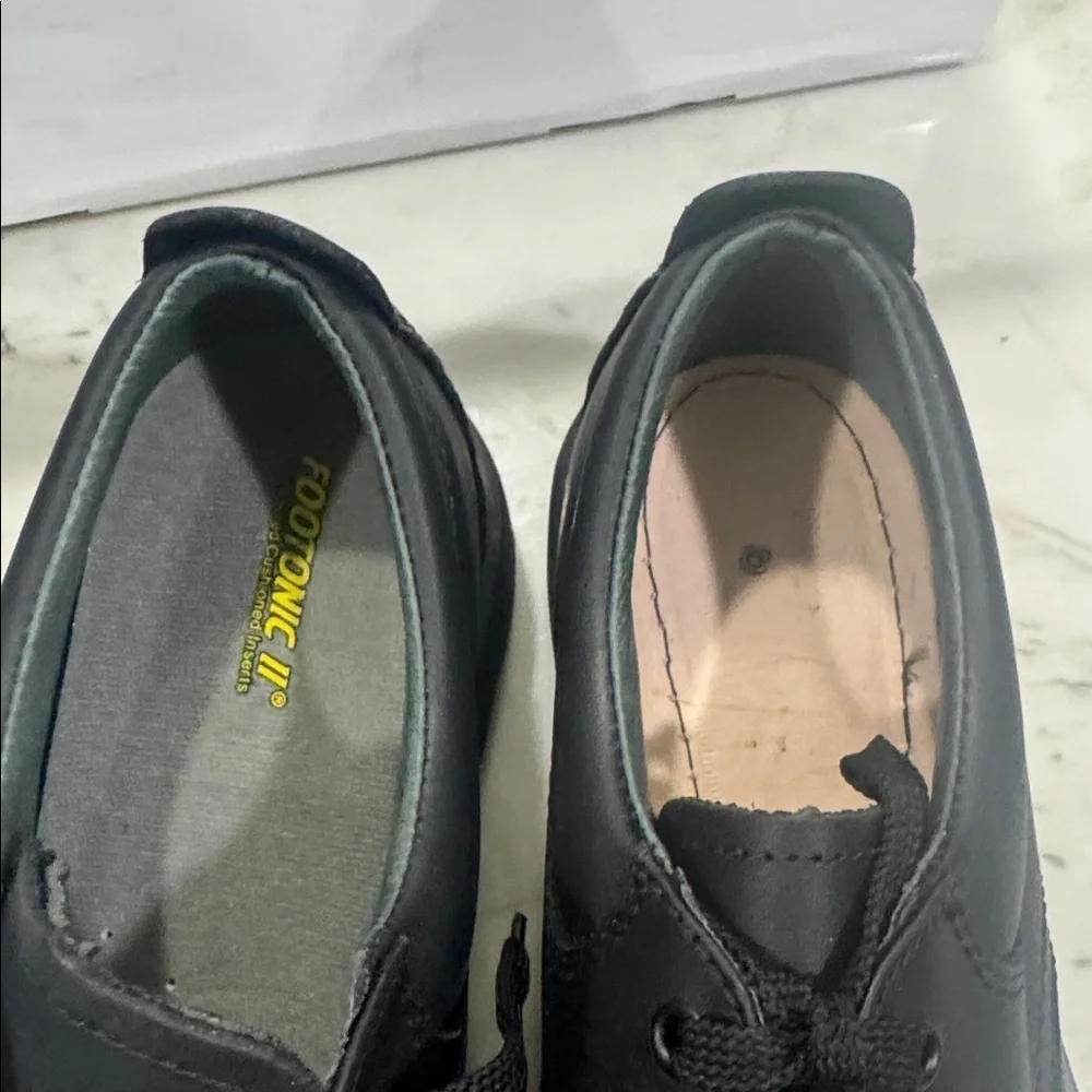 Footonic  oil resistant , non marking Black Leather Mens Athletic size 12 E3